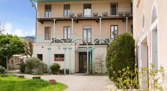 Logis Hôtel de Genève et Restaurant , Faverges-Seythenex, Забронировать Отель Отели Савойя Верхней с завтраком, Завтраки
