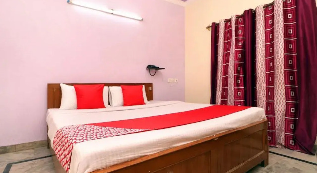 OYO 28168 Hotel Regal 2, Забронировать Отель Отели Chandigarh Region с завтраком, Завтраки