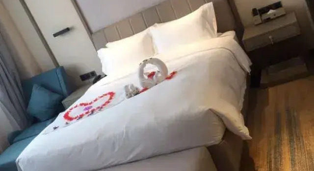 Люкс Business Chanda International Hotel (Shenzhen International Convention and Exhibition Center Branch)