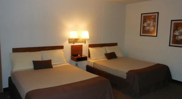 Great American Inn & Suites, Buchen Sie Hotel Devils Lake North Dakota