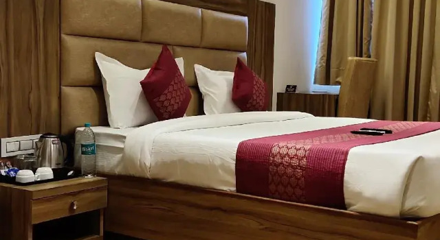 Hotel Pearl Wood By OYO Rooms, Varaa Hotelli Zirakpur Haryana