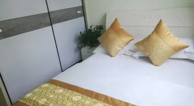 Люкс Shengxinyuan Hotel (Zuoling New City)