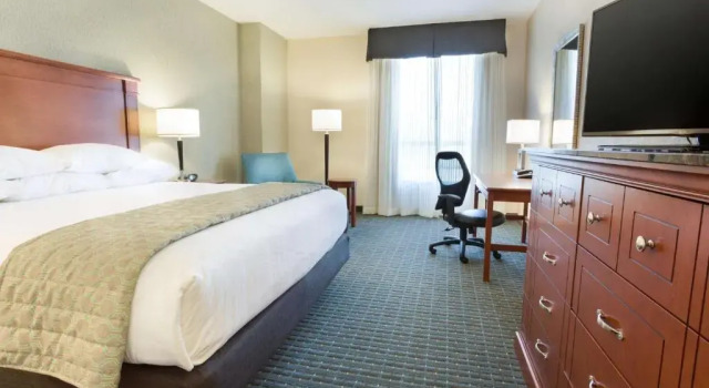 Номер Superior Drury Plaza Hotel Colorado Springs Near the Air Force Academy