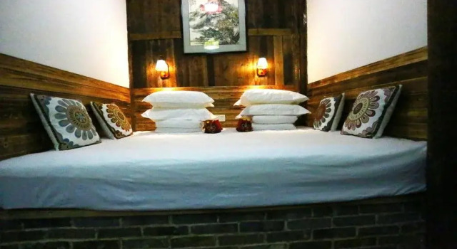 Huangshan Weitang Yihao Inn, Prenota Hotel Hotel a Anhui con parcheggio, Parcheggio