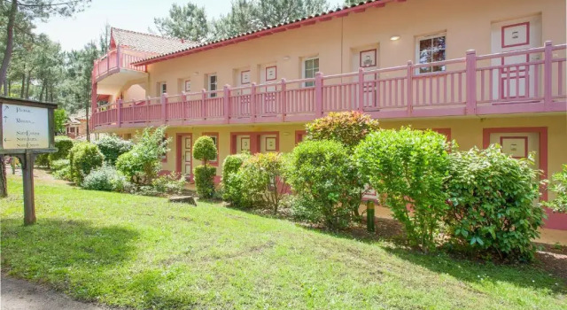 Résidence ESTIVEL - Eden Club, Prenota Hotel Hotel a Aquitania con parcheggio, Parcheggio