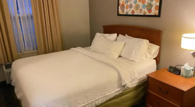 Четырёхместный люкс MainStay Suites Middleburg Heights Cleveland Airport