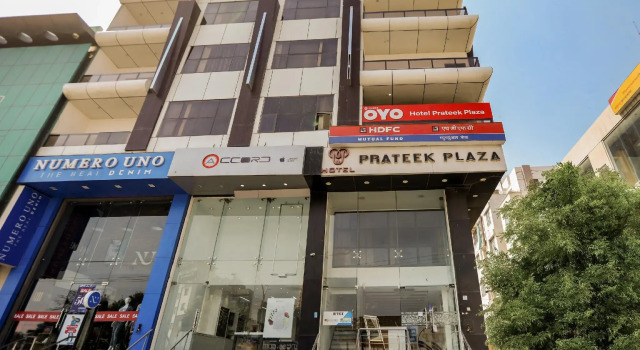 Capital O 35555 Hotel Prateek Plaza, Rezervovat Hotel Hotely v Rajasthan s parkováním, Parkování