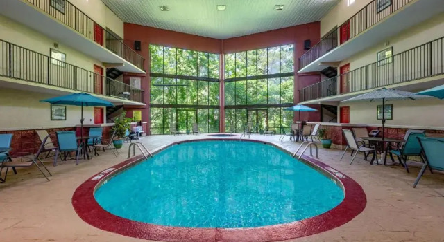 Четырёхместный номер Standard Super 8 by Wyndham Eureka Springs