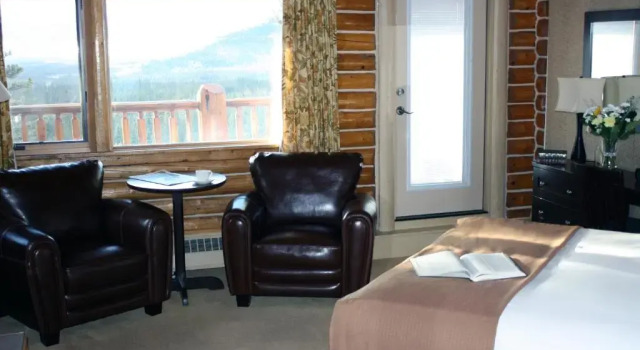 Двухместный номер Standard с видом на горы Overlander Mountain Lodge
