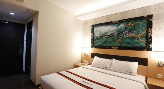 RedDoorz Plus @ Malioboro, Rezervovat Hotel 3hvězdičkové hotely v Yogyakarta Province, 3*