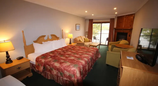 Двухместный номер Standard с видом на реку The Glen House Resort