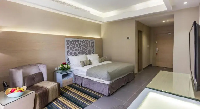 Двухместный номер Standard Ewaa Express Hotel - Al Hamra