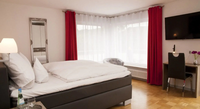 Hotel Vintage am Bundesbank Bunker, Book Hotel Cond Rheinland-Pfalz