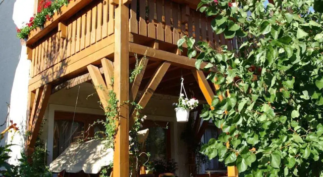Kedves Vendégház, Buchen Sie Hotel Eger 
