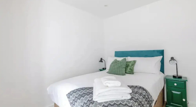 Beautifully Refurbished 2BD Flat- Clapham