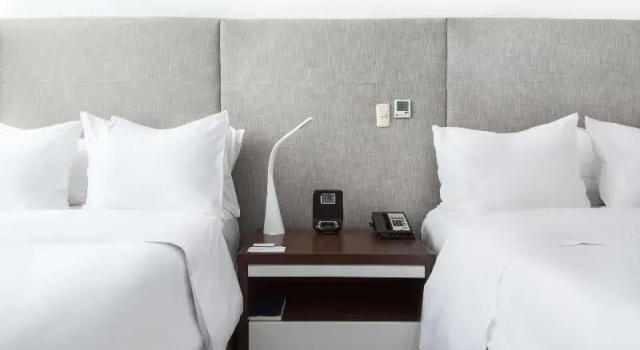 Четырёхместный номер Standard Radisson Hotel Decapolis Miraflores