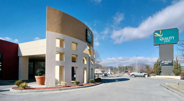 Номер Standard Quality Inn Roanoke Airport