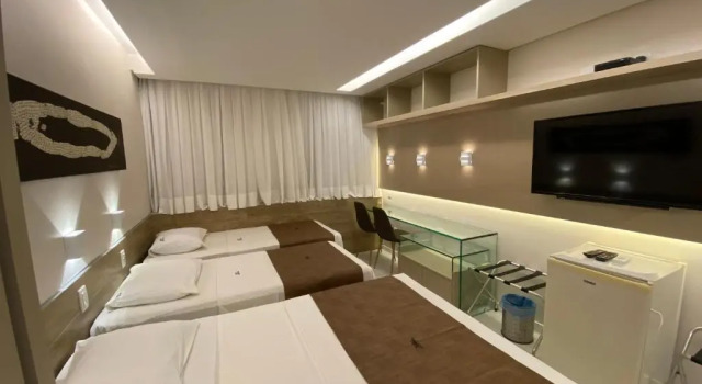 Четырёхместный номер Standard Bianca Praia Hotel