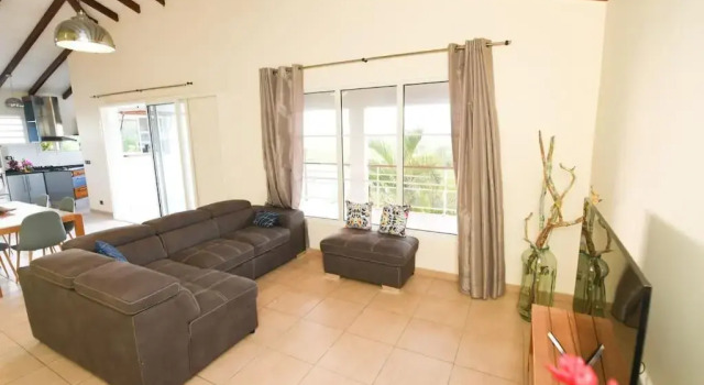 972D3 - Villa Tamarin 240m2 vue panoramique, Varaa Villa Mökit kohteessa Fort-de-France, Mökki