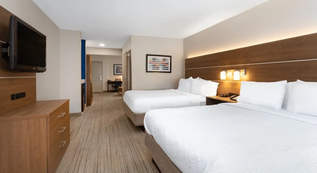 Четырёхместный люкс Holiday Inn Express & Suites Tucson North - Marana, by IHG