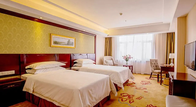 Vienna Hotel Changsha Mid Furong Road, Prenota Hotel Yue Lu Changsha