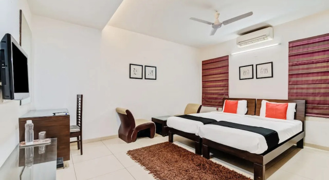 Номер Deluxe Hill View Hitech City