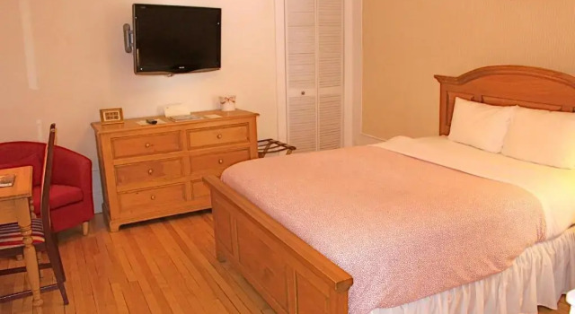 Двухместный номер Standard Hotel Charles-Alexandre - Par Aneyro
