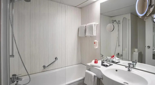Трёхместный номер Standard ACHAT Hotel Monschau