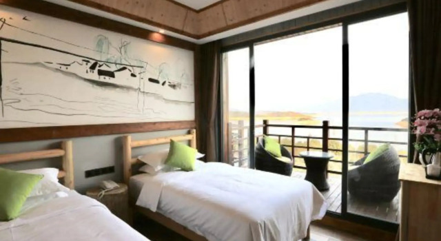 Hillside Mercure Zixing