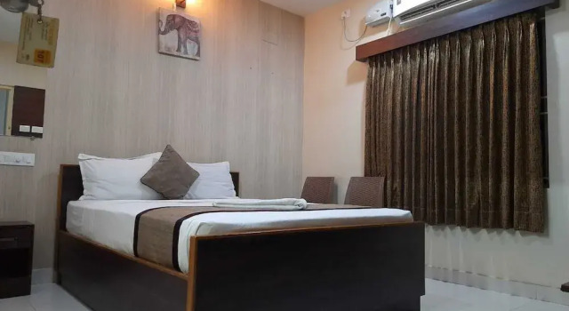 Hotel Sri Dhevi, Забронировать Отель Отели штата Тамилнада 3 звезды, 3*