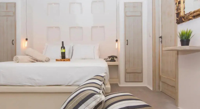 Апартаменты Deluxe Ampelos Suites