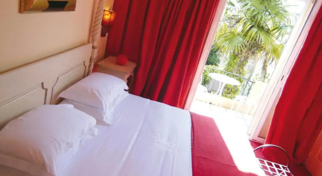 Номер Superior с балконом Hôtel La Villa Sainte Valérie Adults Only