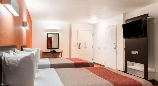 Четырёхместный номер Standard Motel 6 Wilkes Barre, PA - Arena