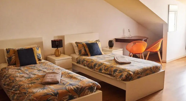 Кровать в общем номере Ljmonade Hostel