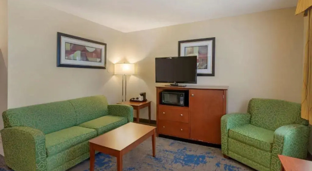 Номер Standard Best Western Plus Altoona Inn