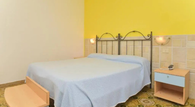 Standard Triple room Hotel Celeste