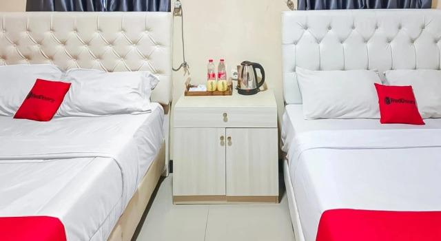 RedDoorz at Guciwan Hotel near Objek Wisata Guci, Réserver Hôtel Hôtels à Central Java avec parking, Parking