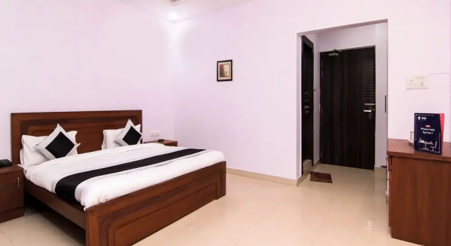 OYO 11449 Hotel Bibo Divine Bliss, Забронировать Отель Лакхнау штат Уттар-Прадеш, рядом с Парк Амбедкара