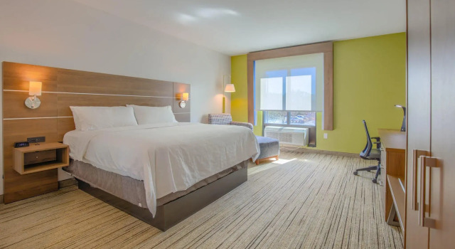 Двухместный номер Standard Holiday Inn Express Hotel & Suites Gulf Shores by IHG