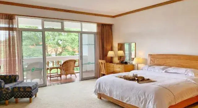 Люкс Yunnan Dianchi Garden Resort & Spa