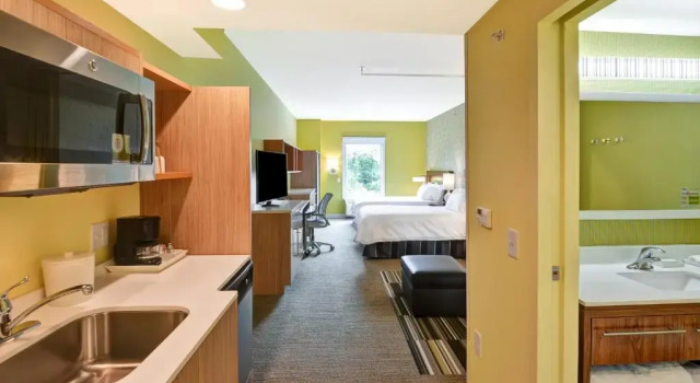 Четырёхместный люкс Home2 Suites By Hilton Summerville