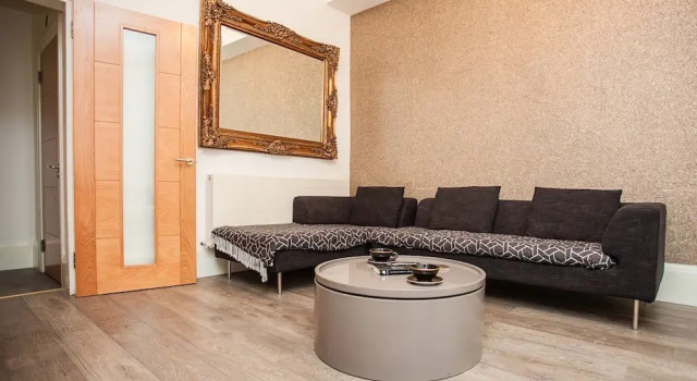Beautiful 4 Bedroom House in South Kensington, Забронировать Отель Кенсингтон и Челси Лондон, рядом с Здание «Мишлен Хауз»