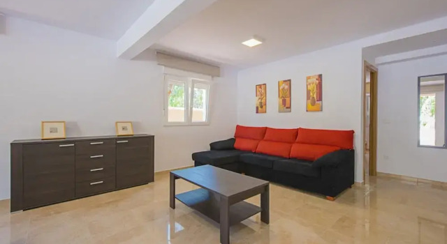 Villa - 7 Bedrooms with Pool - 104989