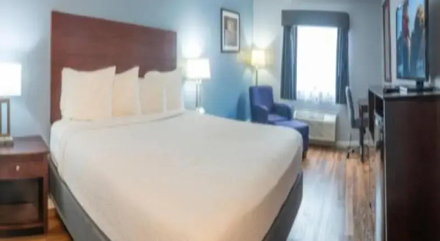 Шестиместный номер Standard Baymont by Wyndham Delaware