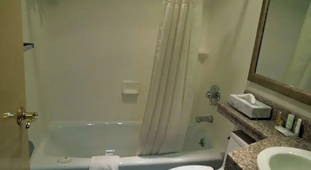 Четырёхместный номер Standard Lex View Inn at JFK Airport