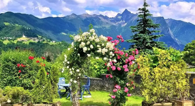 Ferienhaus Alpina Ötztal, Prenota Hotel Hotel a Tirolo con parcheggio, Parcheggio