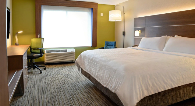 Двухместный номер Standard Holiday Inn Express & Suites - Ottawa by IHG