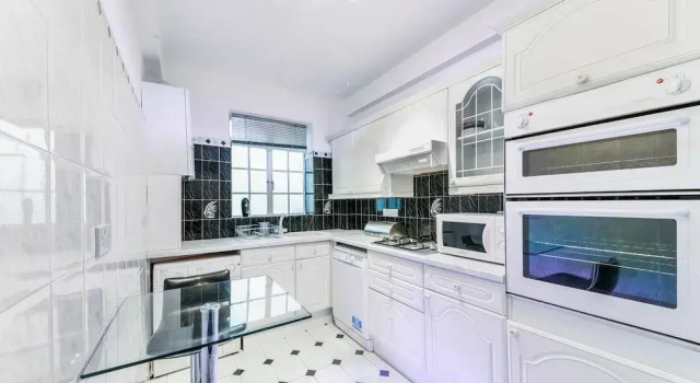 Апартаменты Cosy West End Flat min From Selfridges & Oxford st