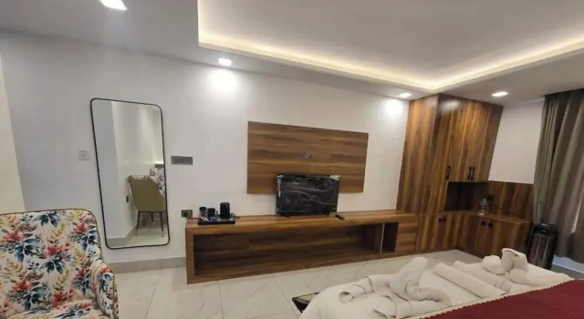 Hotel Vishnu Sarovar