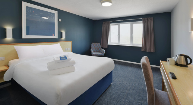 Travelodge Reading Whitley, Забронировать Отель Отели Англии с завтраком, Завтраки